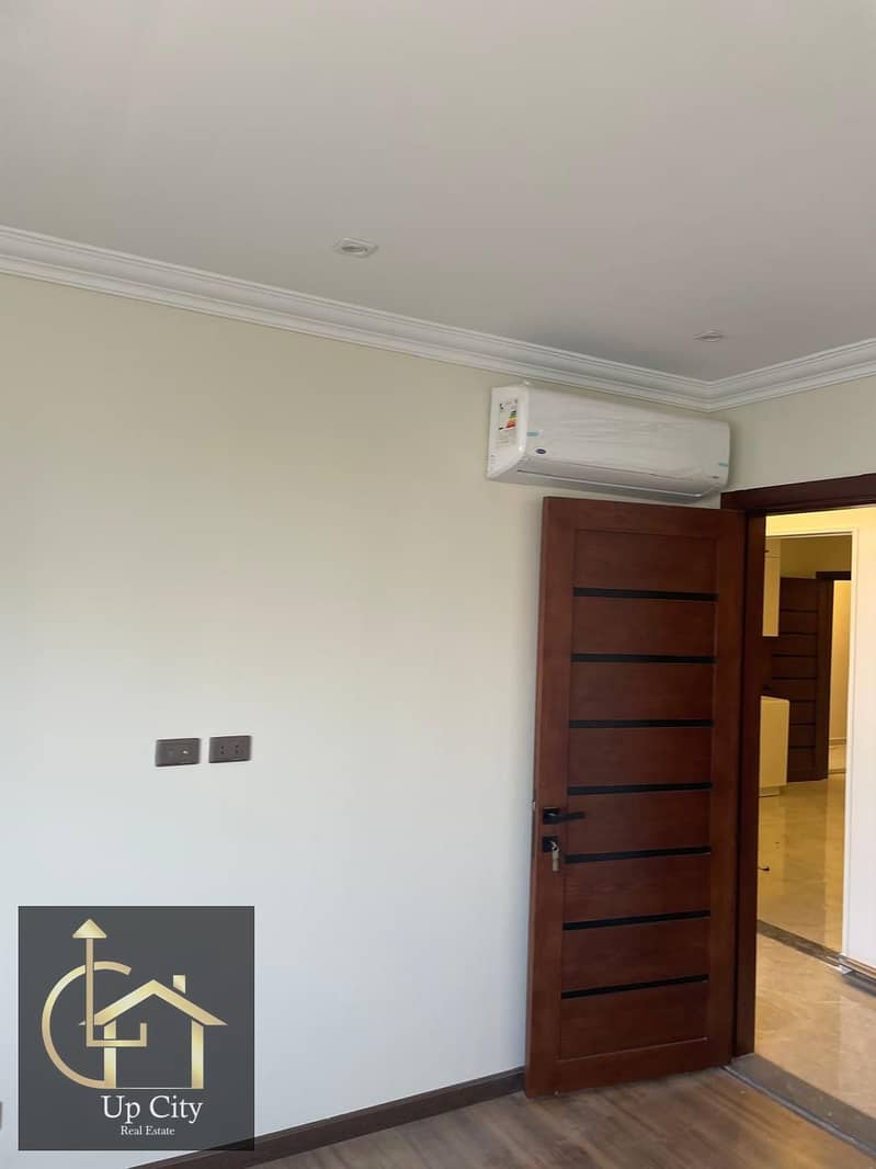 21 WhatsApp Image 2025-11-18 at 17.12. 16 (5). jpeg