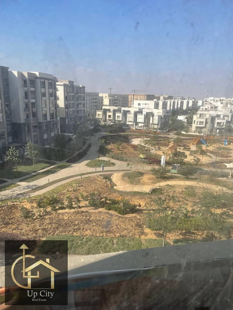 22 WhatsApp Image 2025-11-18 at 17.12. 16 (4). jpeg