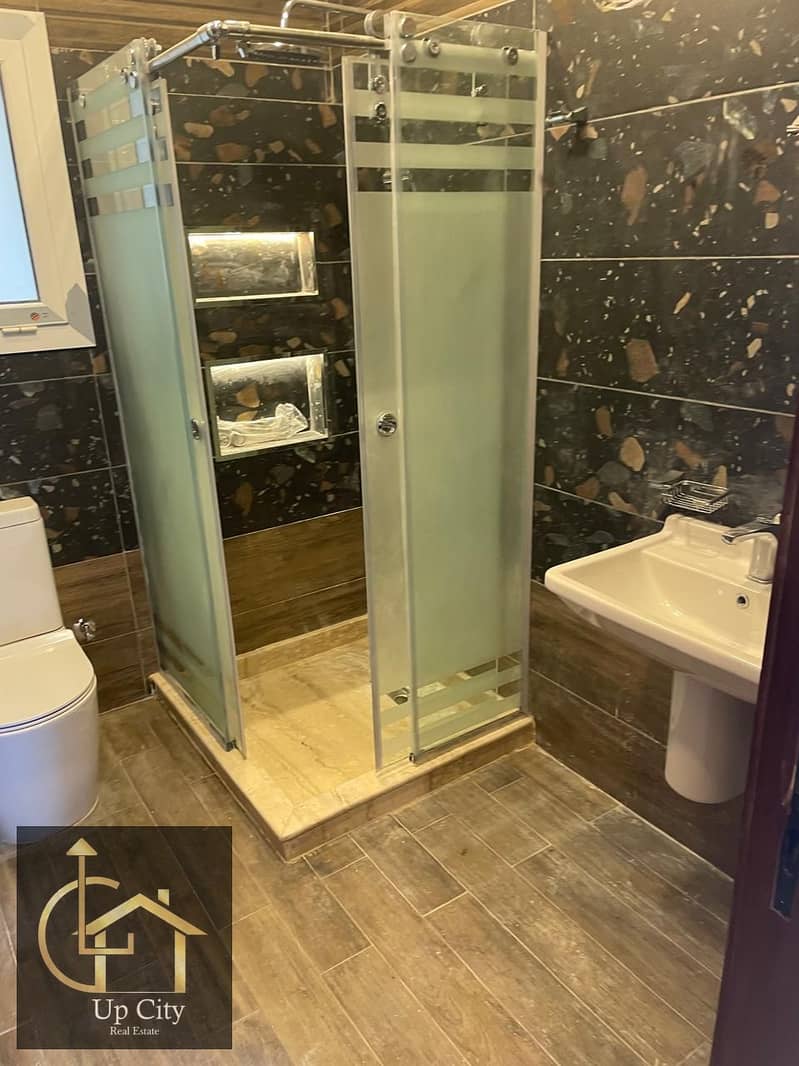 24 WhatsApp Image 2025-11-18 at 17.12. 17 (2). jpeg