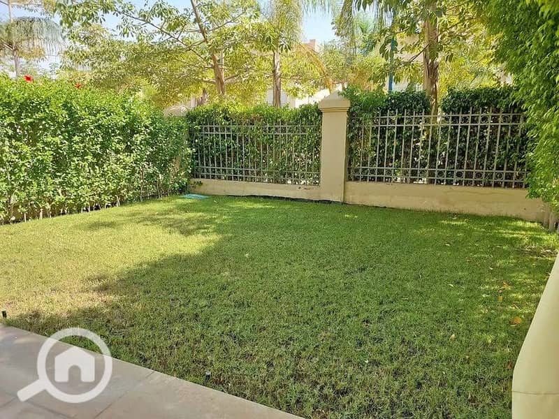 8 571176056_4000763813568546_2772021405532602402_n. jpg