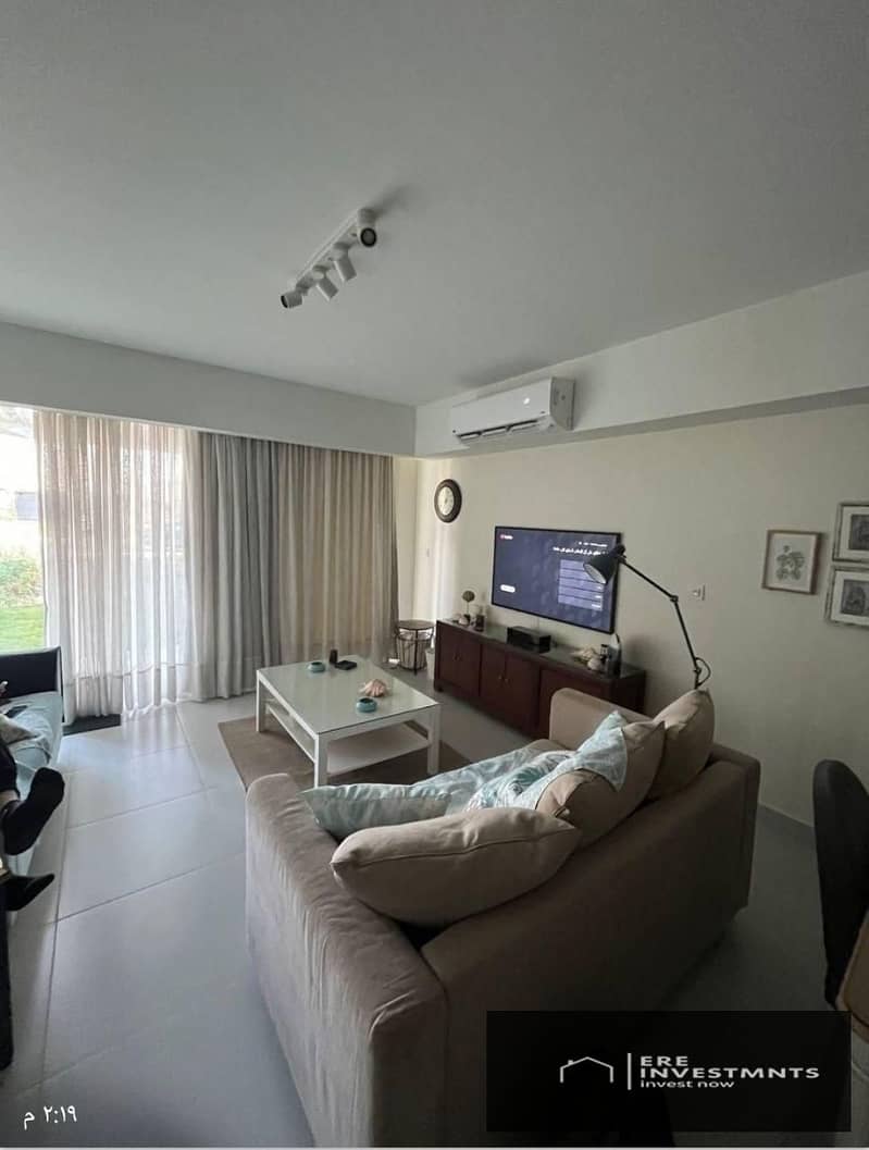 2 fcab93a0-bd4d-478a-a201-fd6ab770ae34. jpg