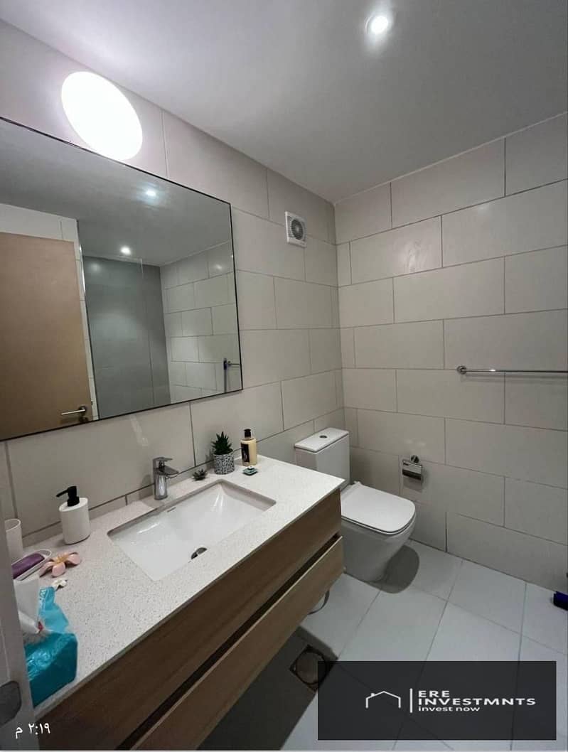 8 f6fd6512-21dd-47e5-9e6c-8cf946d8cbd9. jpg