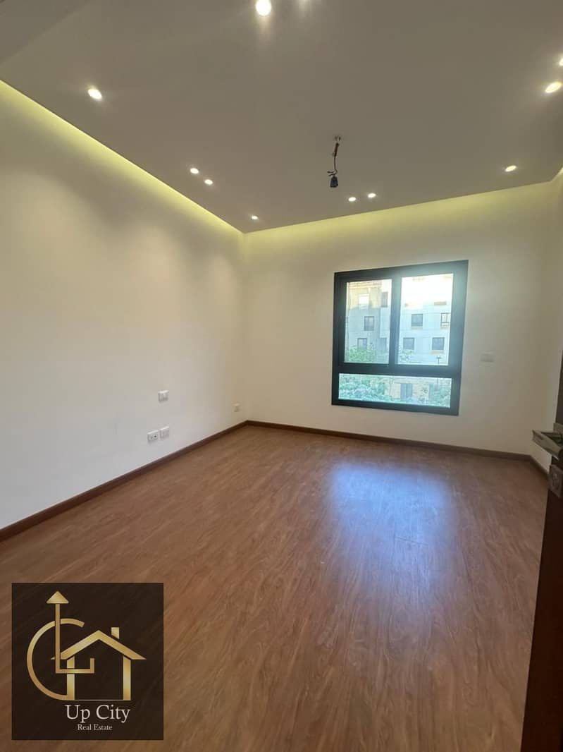 6 WhatsApp Image 2025-11-18 at 17.16. 08. jpeg