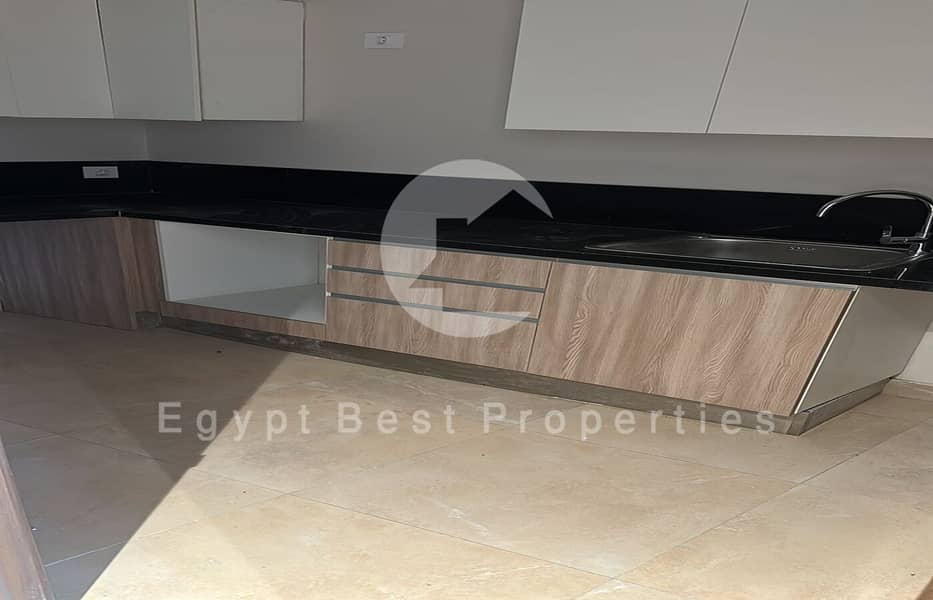 8 eeb4e29b-d5ad-4ea5-aea2-82868d1a1f43. jpeg