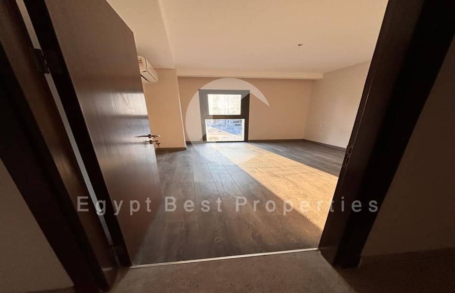 12 c75ff369-32bd-42c8-925c-bfc03e4d8534. jpeg