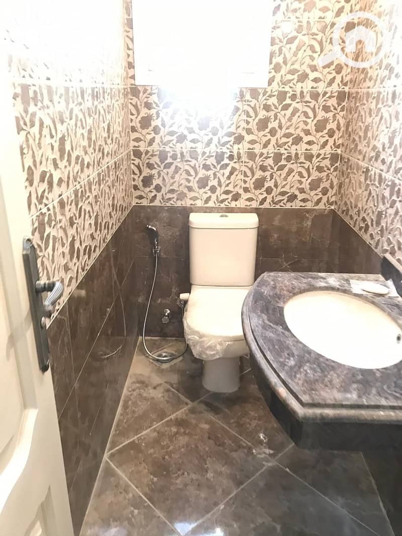 4 WhatsApp Image 2025-11-18 at 5.47. 12 PM. jpeg