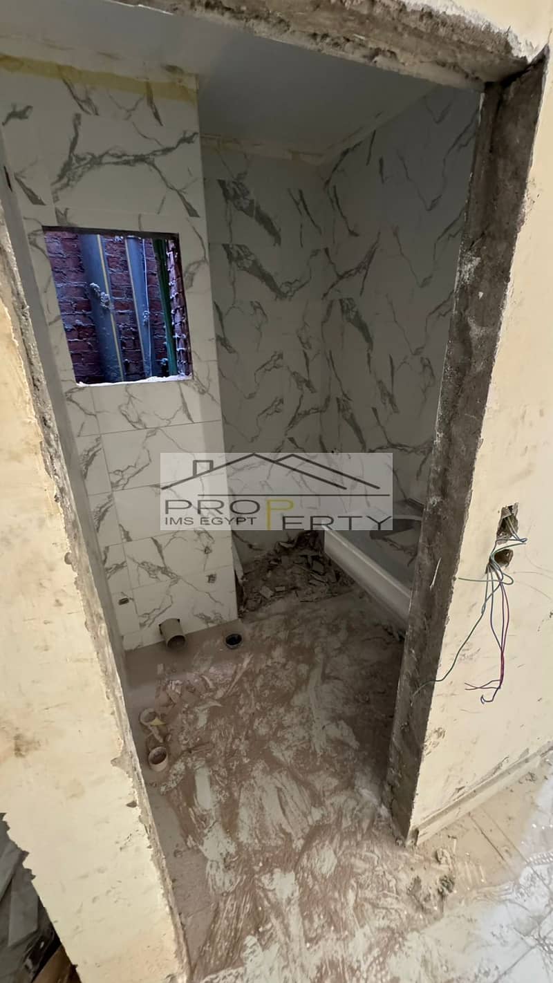 2 2d01377c-89b4-436c-ab40-8206d0433b58. jpg