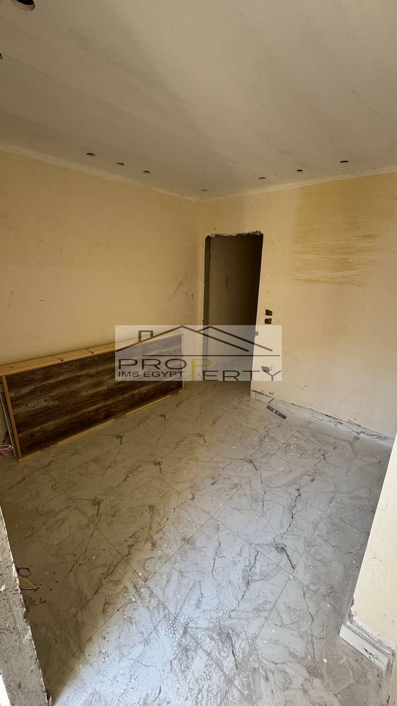 7 a2c8fb8f-55d0-498f-8cce-0d358f8cb1a8. jpg