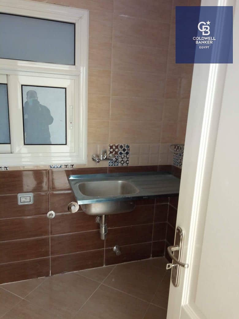 5 3cf29486-6d0e-4cef-9bf0-621cb4fb8421. jpeg