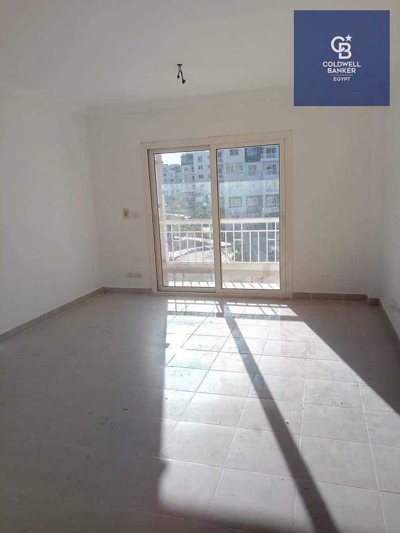 10 871246e9-f438-4baa-85cf-325ed46467f0. jpeg