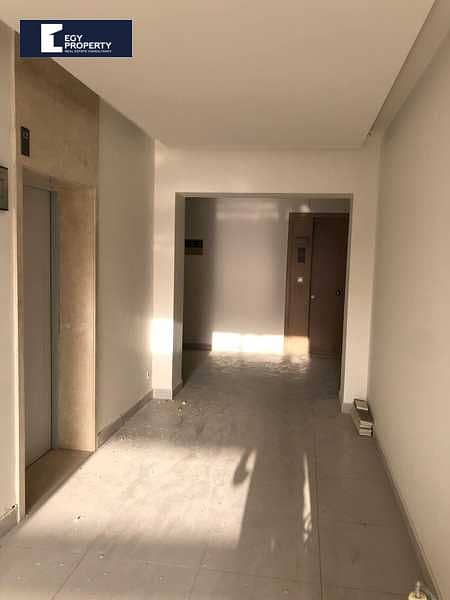 5 uQS0bg4XrN1ef1EmzcA2Pa8m4mfvhoSqhnwpbTpX. jpg