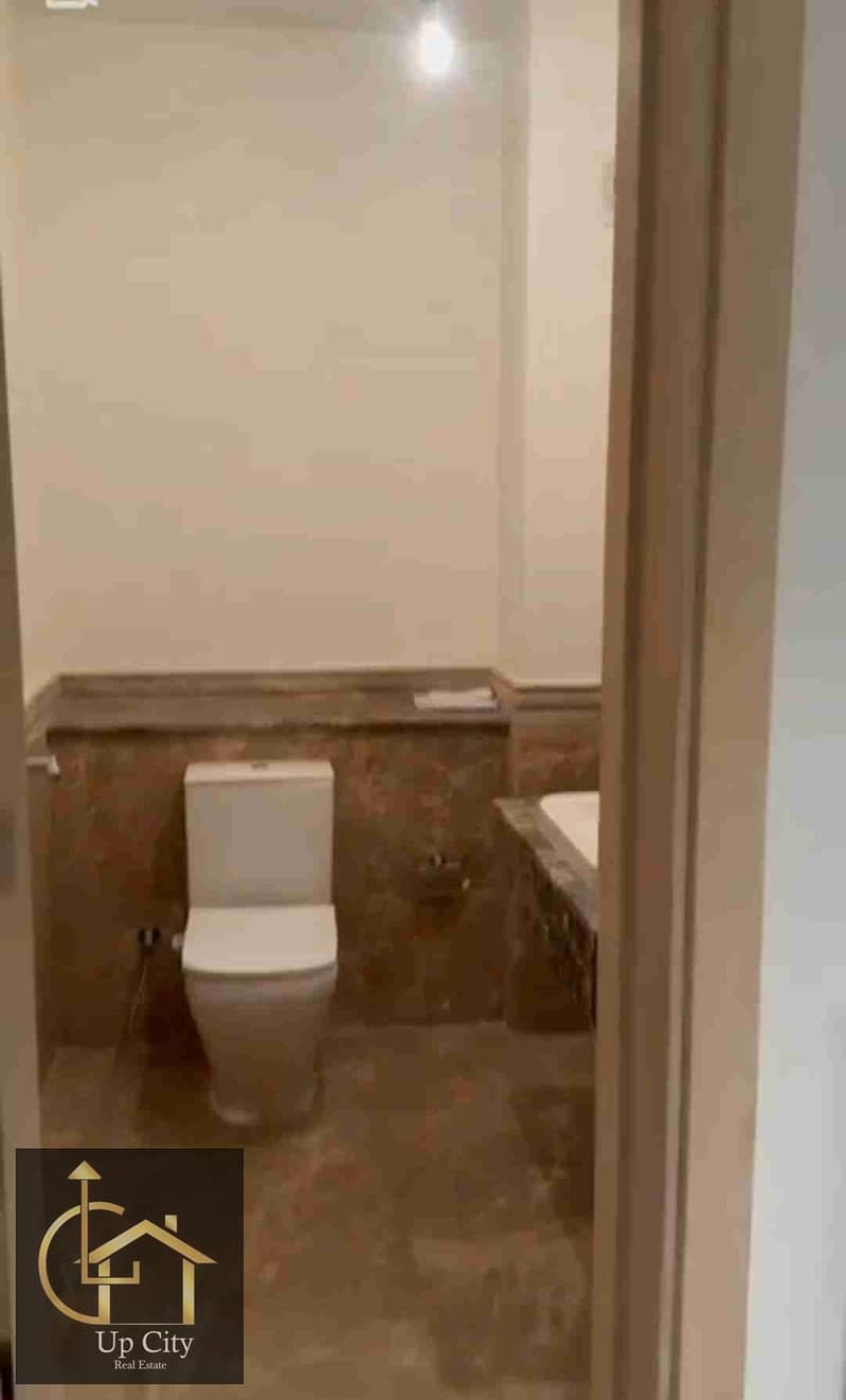 10 IMG_٢٠٢٥١١١٨_١٩٥٩٠٦. jpg