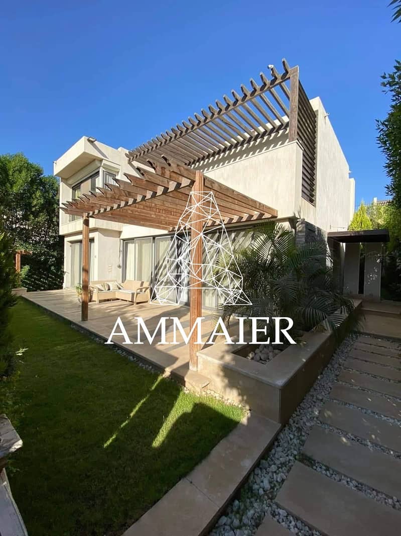 2 03cc67b4-a5c5-454e-9d2c-2b850c44dc1f. jpg