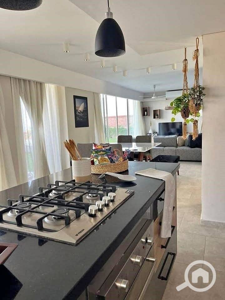 6 571156102_1147941873523772_6773420024316324678_n. jpg