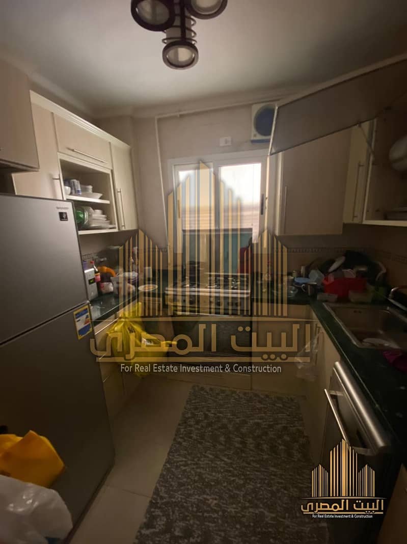 12 U189698 (5). jpeg