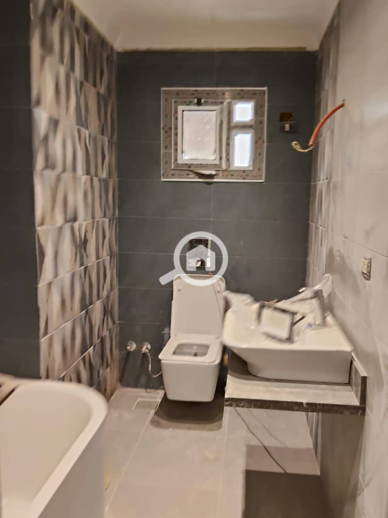 8 WhatsApp Image 2025-11-18 at 8.55. 36 PM (4). jpeg