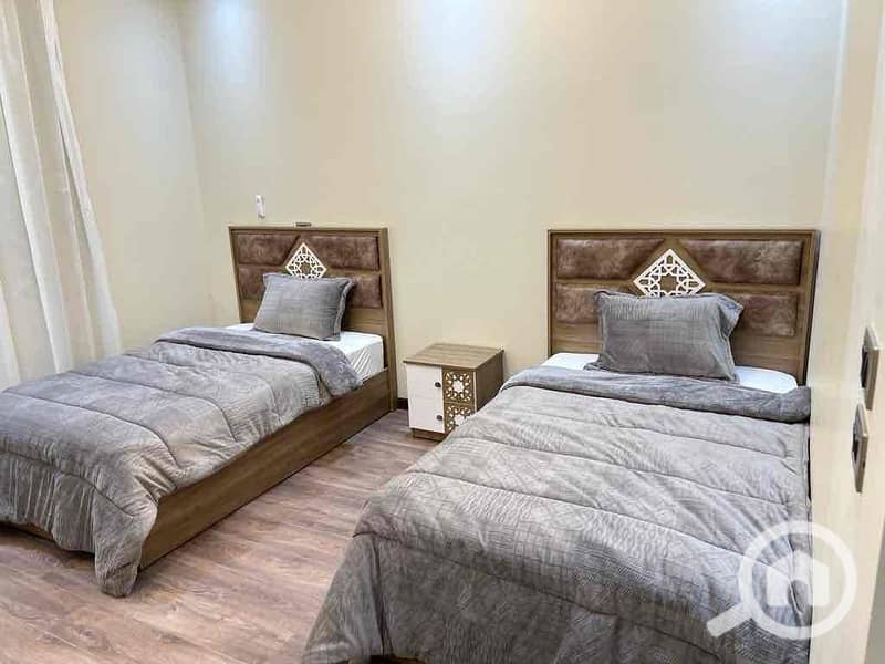 8 6a8dfb94-f41d-4f49-9626-4f2993c5499f. jpg