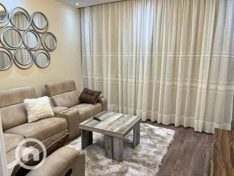 12 26994f9d-4226-4edc-872b-3f82a842692c. jpg