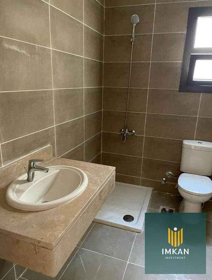 8 467416636_550725664369924_2066379954635548342_n. jpg