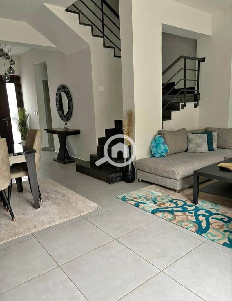 19 530658755_1580670993317664_8474677172916271181_n. jpg