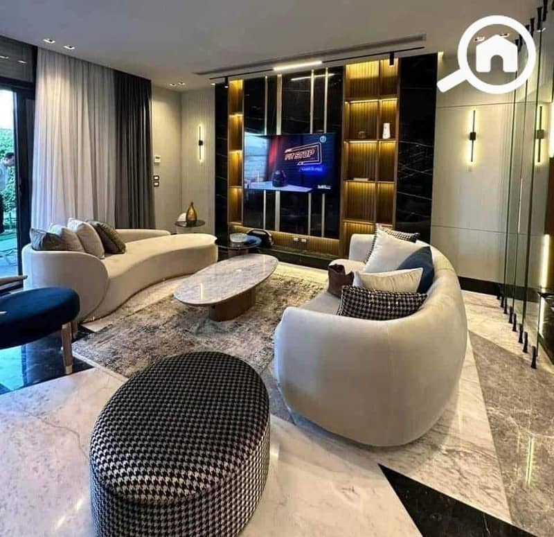 4 UEMCsNZSz3UmClU4guz93sCMiBfdP8QrL4hBzljl. jpg