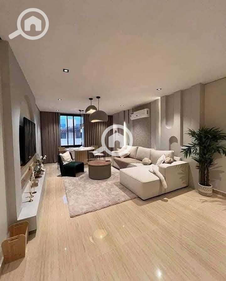 7 iuTku5NVULwIvdiLYjmyU50tLNQDRlv6hBUWHtcV. jpg