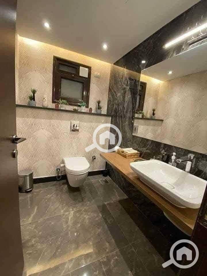 10 6PvZng6sEUUS6FnZ56jHnc4pd8VZHQki6T3LWWUQ. jpg