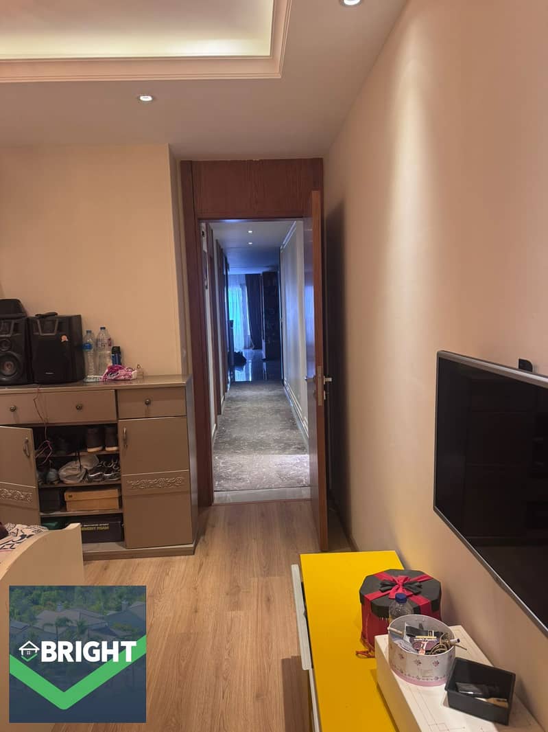 8 1eca80c4-9490-4ed3-8fbc-e6d57455690c. jpg