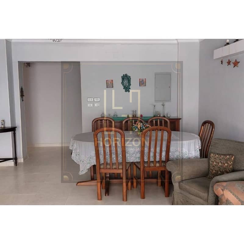 2 d5ea61db-02e5-4bc5-8b70-dd433521754b. jpg