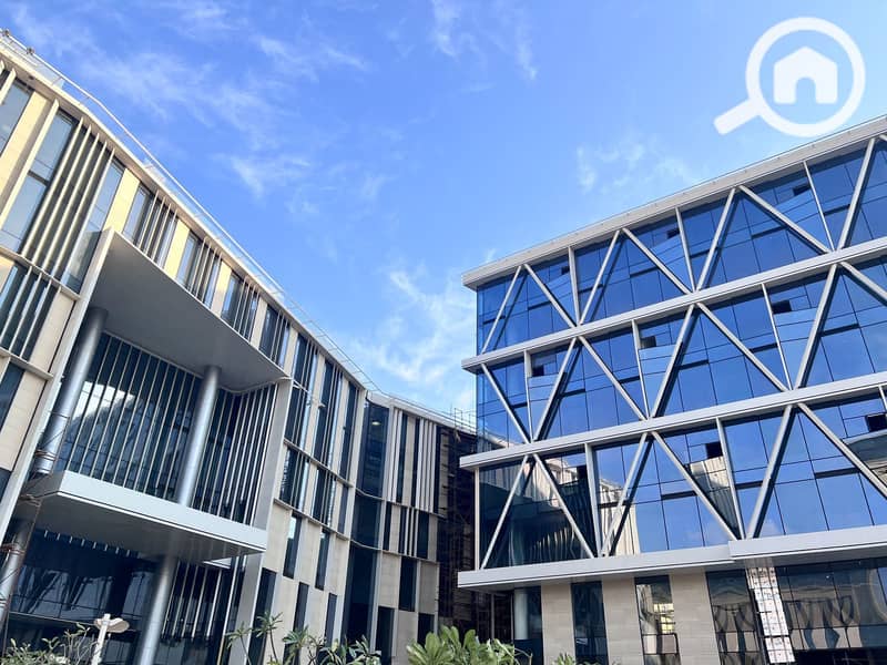 2 WhatsApp Image 2025-11-18 at 3.10. 28 PM (1). jpeg