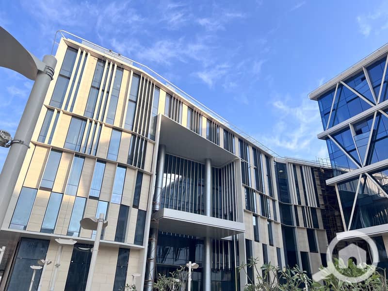 5 WhatsApp Image 2025-11-18 at 3.10. 27 PM. jpeg