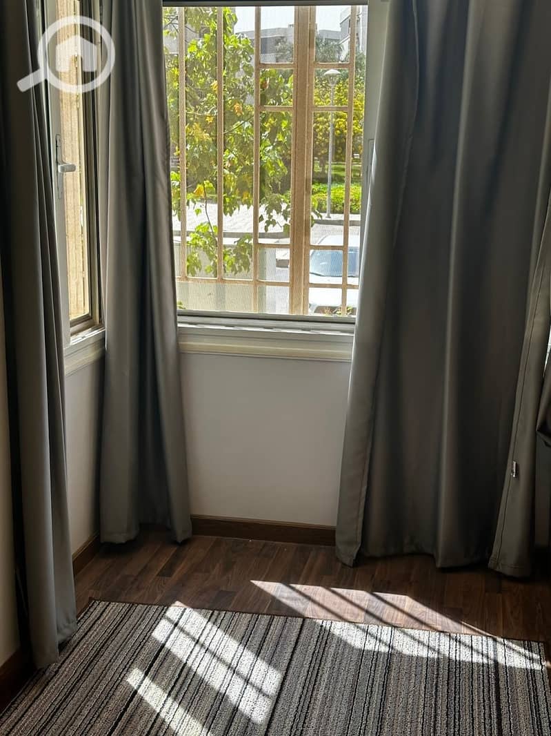 5 1e63cdf0-856f-465e-9372-acb6c9b0f9e8. jpeg