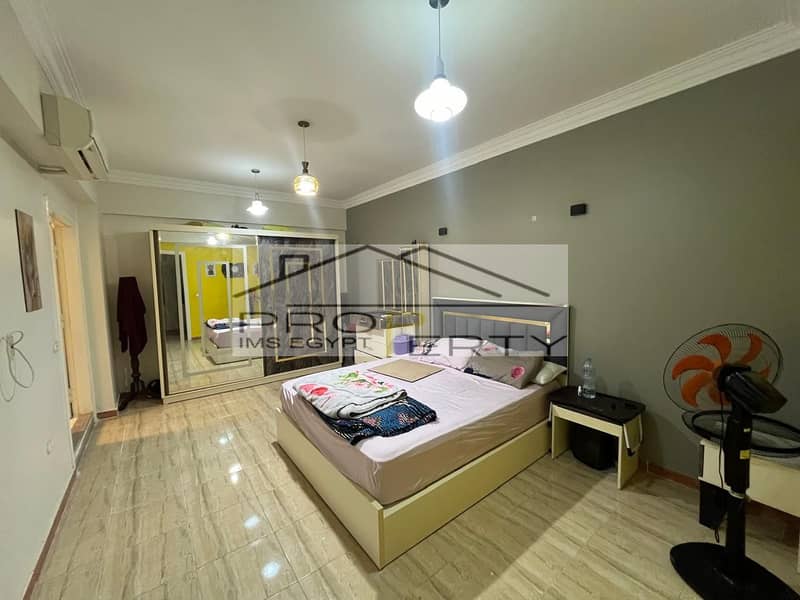 7 92e084ca-604a-4d65-9720-8ade0b0e82fe. jpg