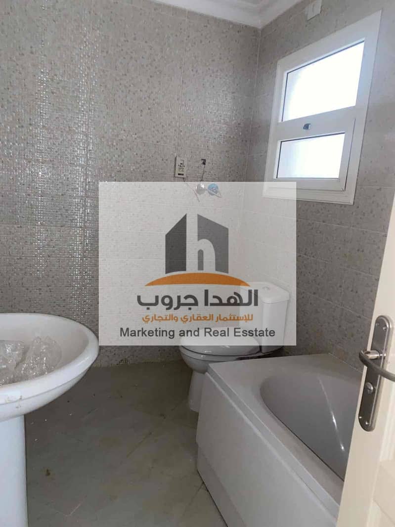 2 705b2457-12f3-457d-9090-e47c6e06c979. jpg