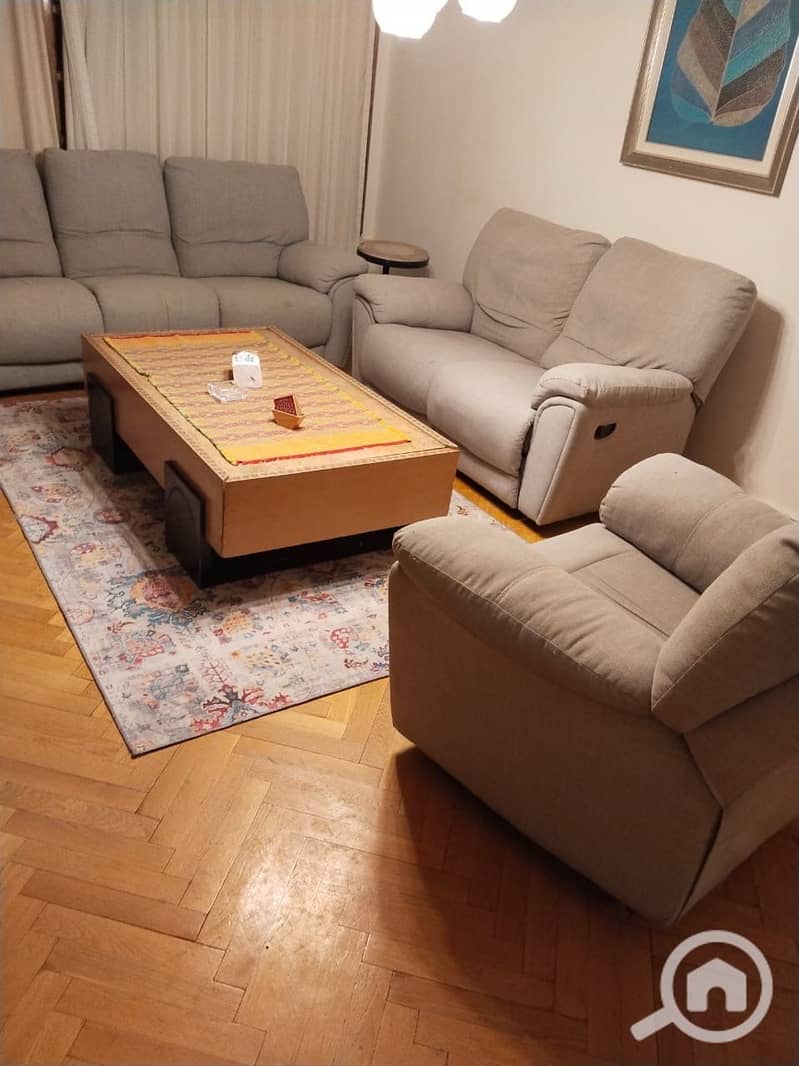 de84997b-b64e-4dd6-a796-054af93f18b8. jpeg de84997b-b64e-4dd6-a796-054af93f18b8. jpeg