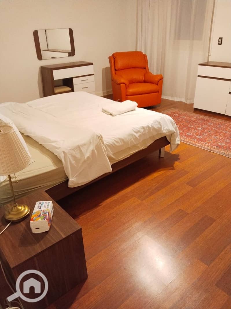 10 89d51b1c-5c03-444f-bd2d-a0c906d5c012. jpeg