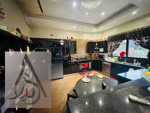 2 WoVY6KWfYTKVoZhzDVKBJ3TIPBerhiyxotJWc6dc. jpg