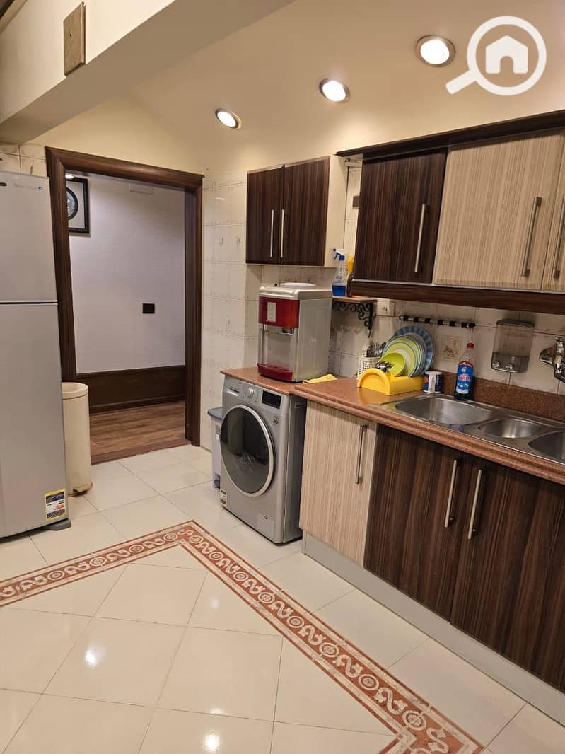 7 0ced4776-ee9a-48f4-aa0d-bfbab32d6f93. jpeg