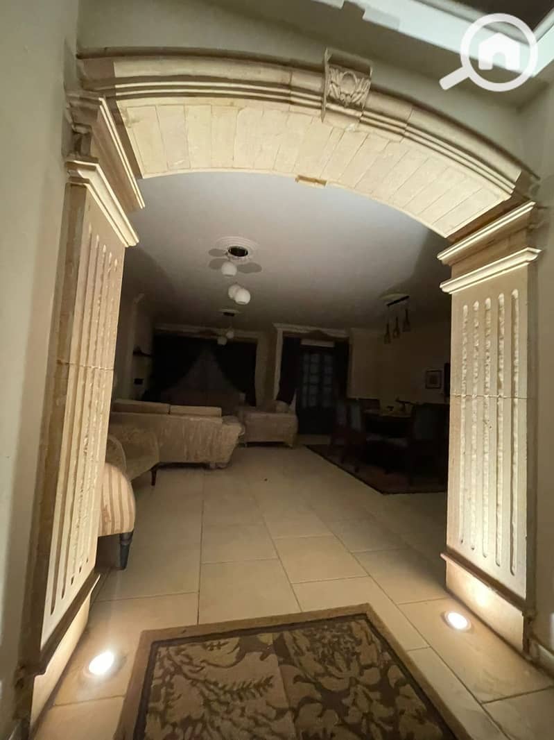 5 7918efec-d01a-403c-9dd5-3611bf616ad9. jpeg