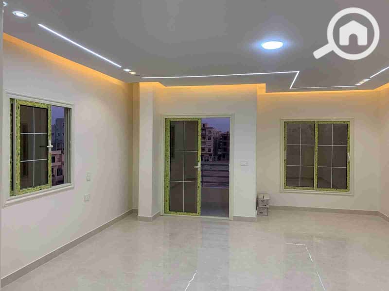 1000365076. jpg 1000365076. jpg