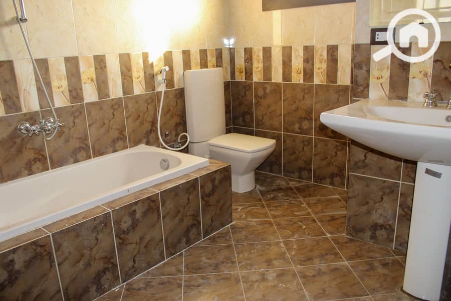 13 cc5ce20f-cd69-4ff0-b083-f82cc62b9090. jpeg