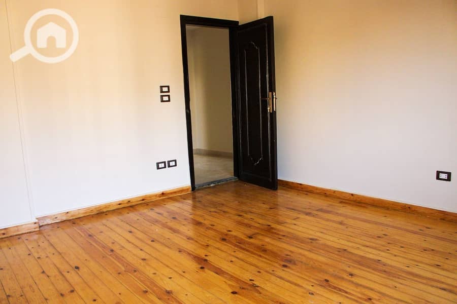 14 65ebab92-b5aa-44ff-a49d-c9e67d4d9ec2. jpeg