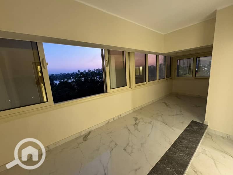 3 ea897735-bf32-4eac-b295-6e2f757b74c8. jpeg