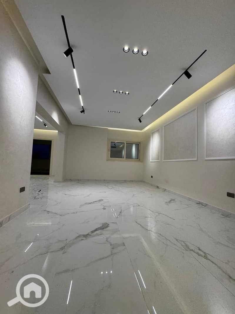 8 ebe64a9a-8014-4d0d-9b09-6062387301c3. jpeg