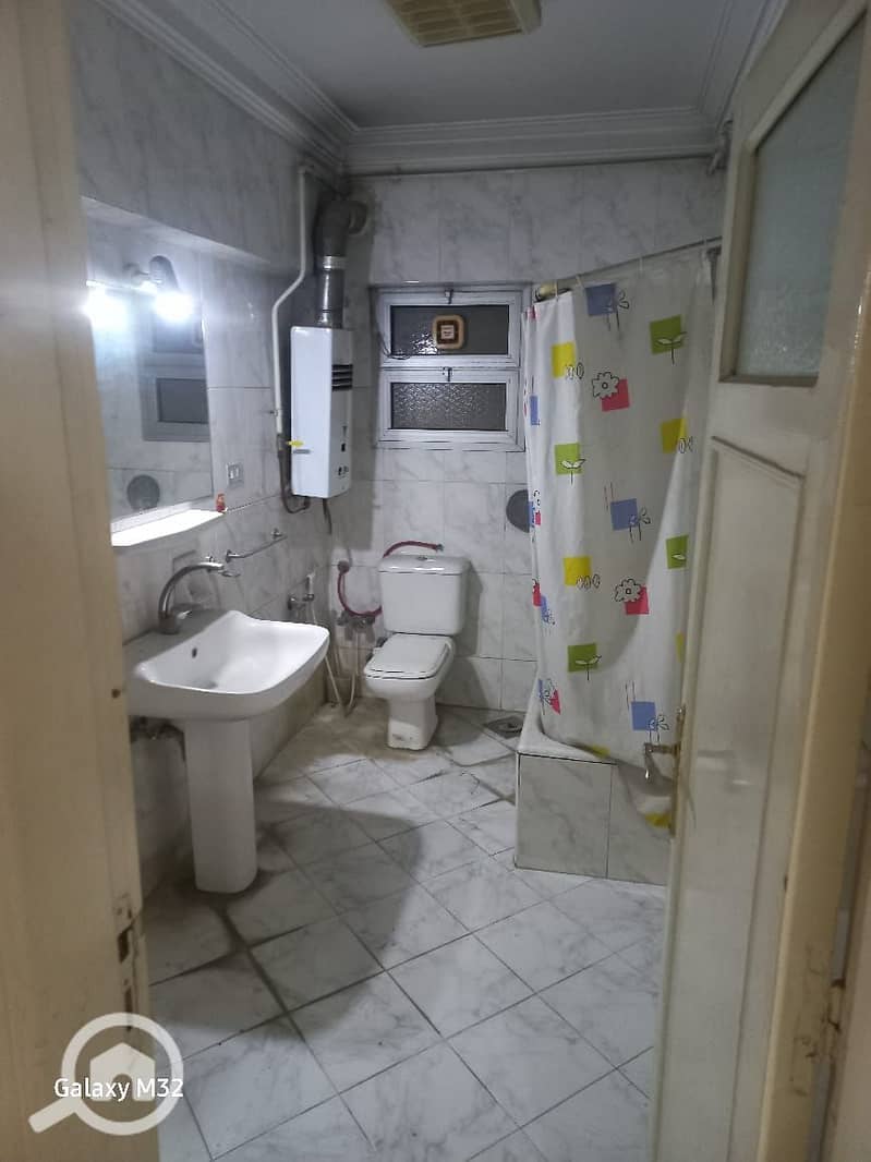 7 5c7b3044-4ffa-421f-913d-cb441e752882. jpeg