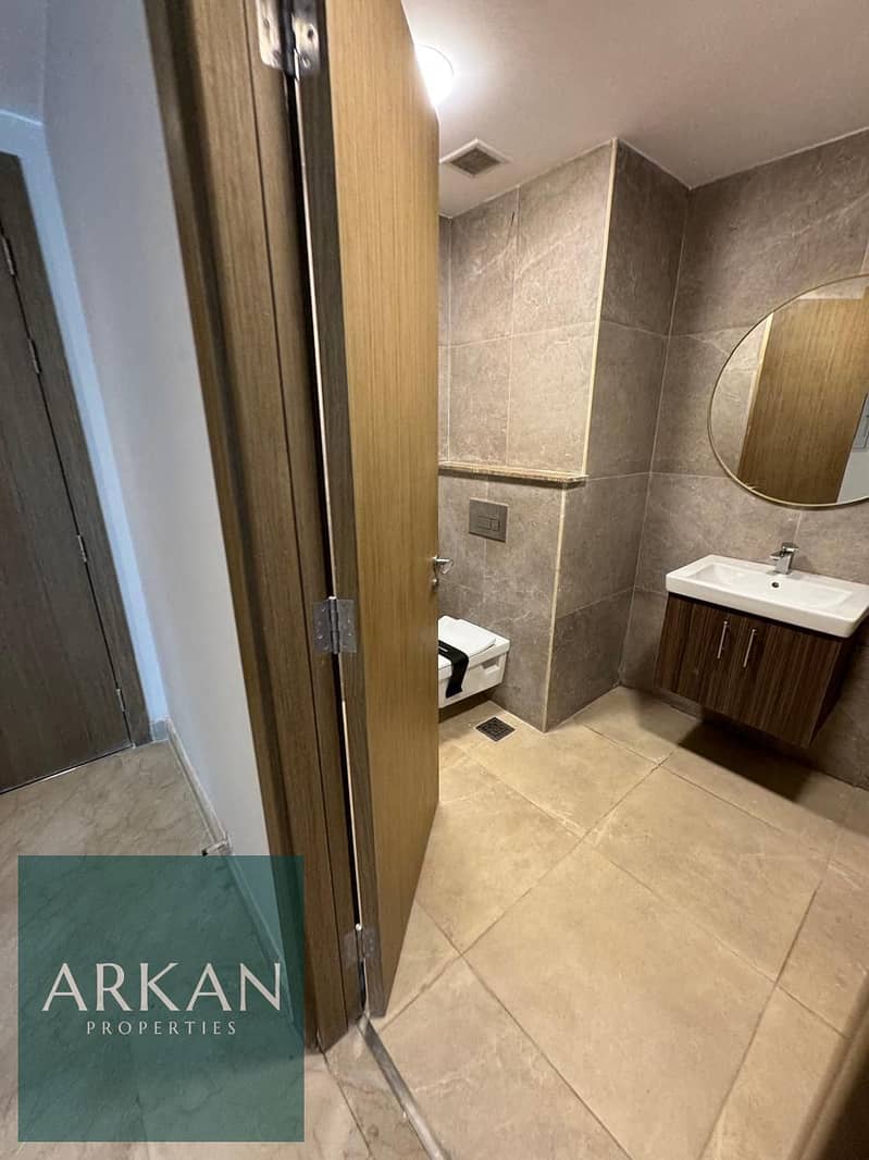 13 ee850ef7-6317-4f59-adf6-8f962ba632f3. jpg