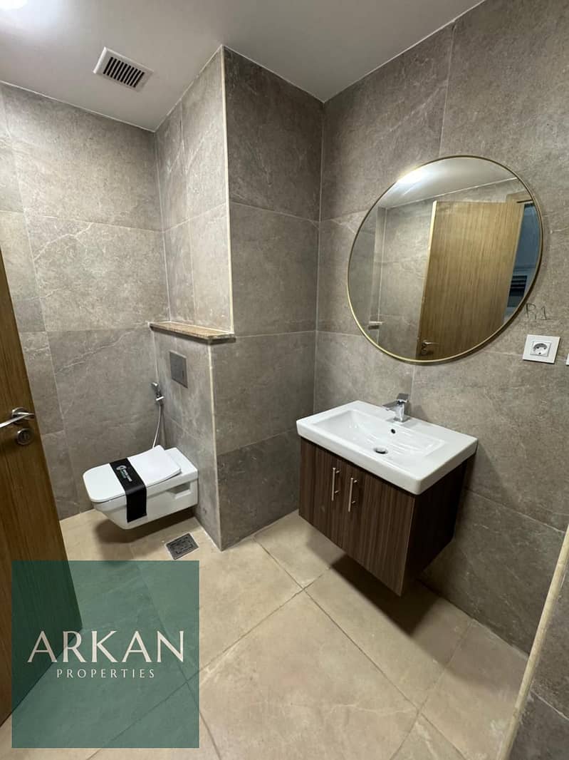 15 ff33c2f8-4ebe-481c-b301-92230b149276. jpg