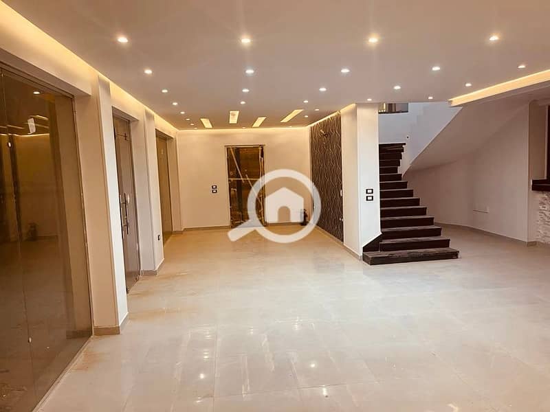 3 e2257508-01b2-46e6-9c1e-2ab1b09e6c23. jpeg