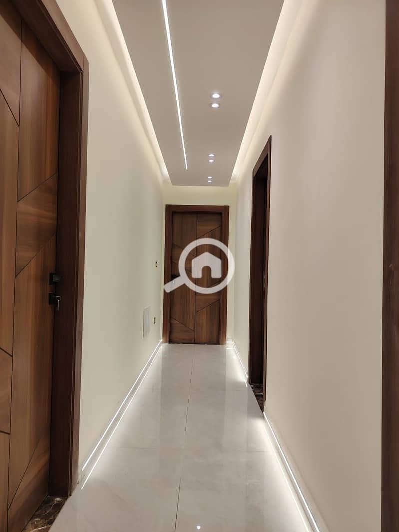 12 WhatsApp Image 2025-10-23 at 18.58. 05_0c473fda. jpg