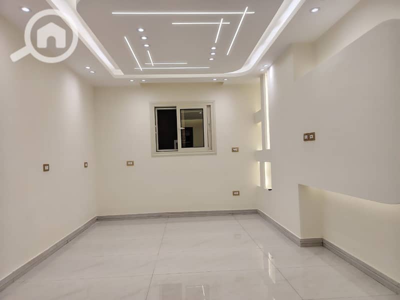 14 WhatsApp Image 2025-10-23 at 18.58. 05_336c4a9d. jpg